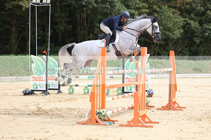 3E7A4577 - Class 9: Senior 1.30m open