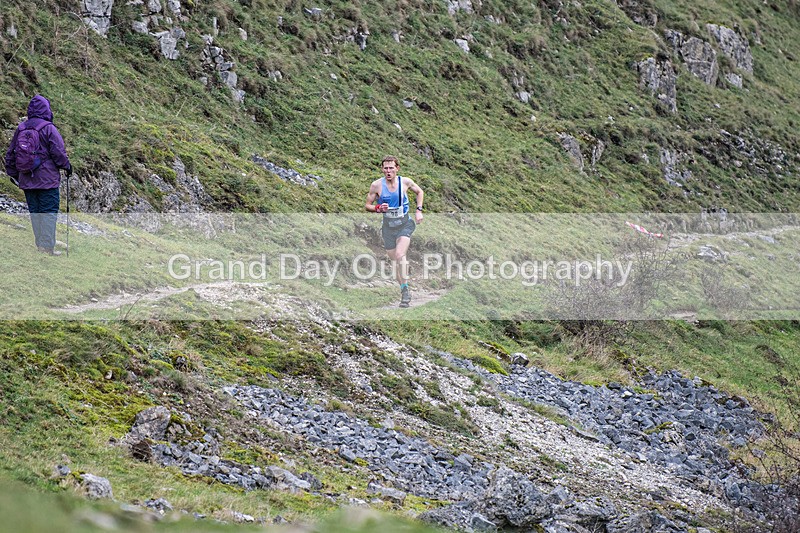 Litton-235 - Litton Christmas Cracker Fell Race (Limestone Series) Sunday 14th December 2025