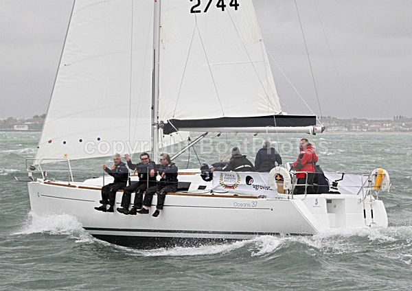 110622 TRES FAIRVIEW AGROVISTA IMG_3353 - 110622 FARM BUSINESS REGATTA