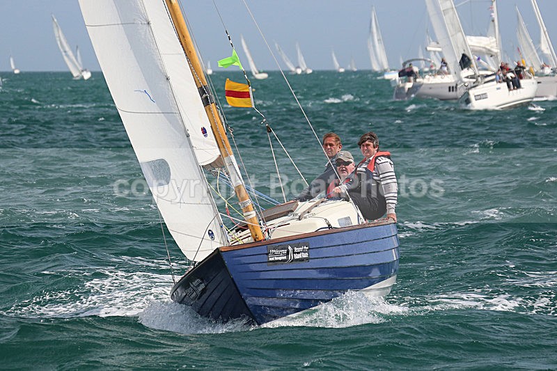 150627 GBR747 - WT7A0452_A - ROUND THE ISLAND RACE - SATURDAY 27th JUNE 2015