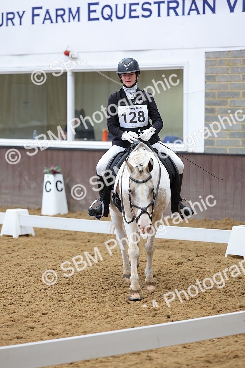 SBM_002687 - Novice