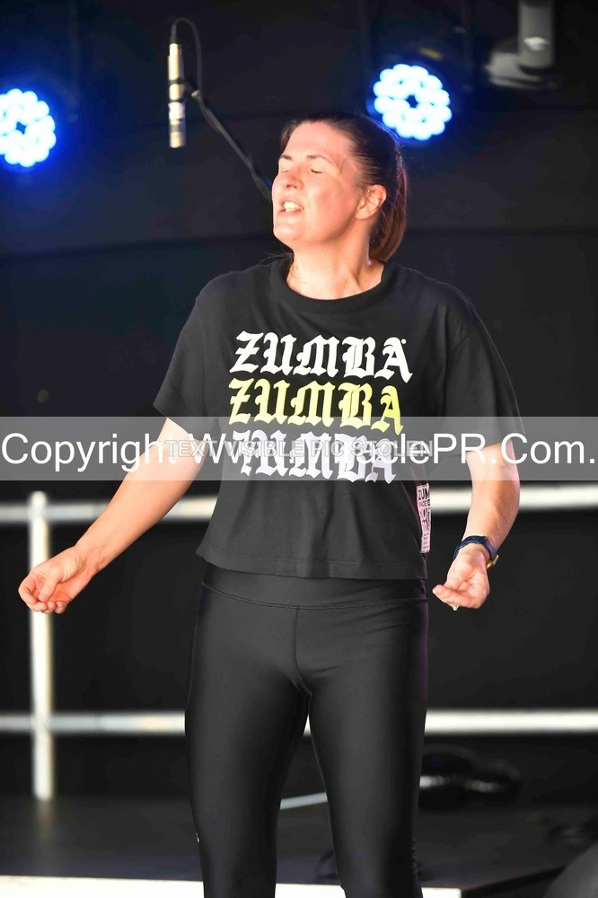 SH4_0482 - Zumba with Sara Ann.