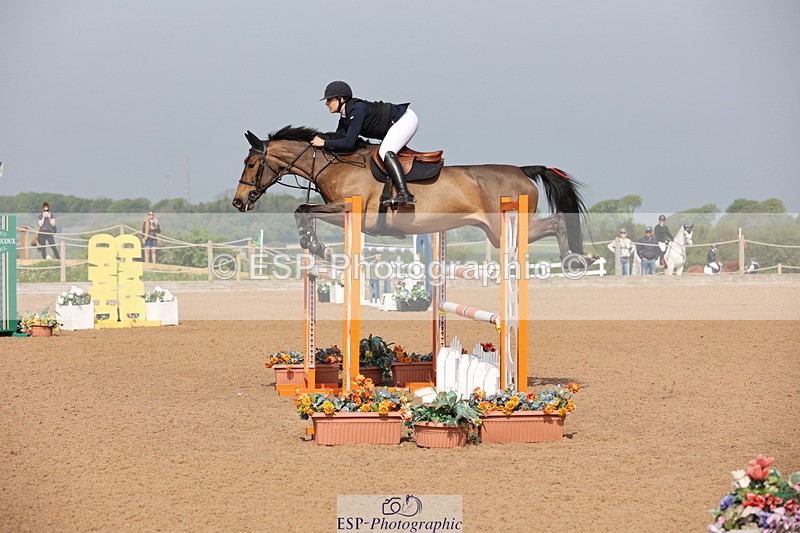 240511A-100010-11574 - Cls 33 Snr 1.20m Open