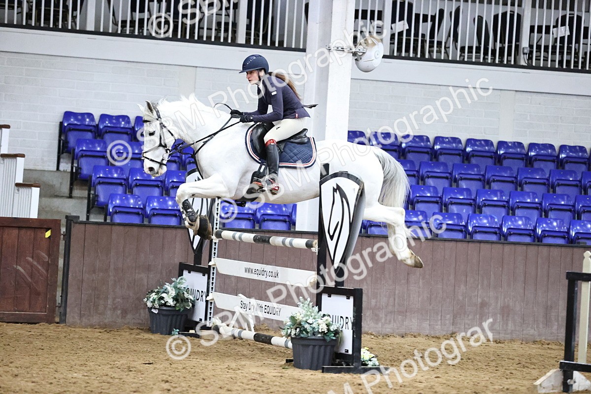 SBM_005488 - Class 17 - Senior Newcomers 1.10m