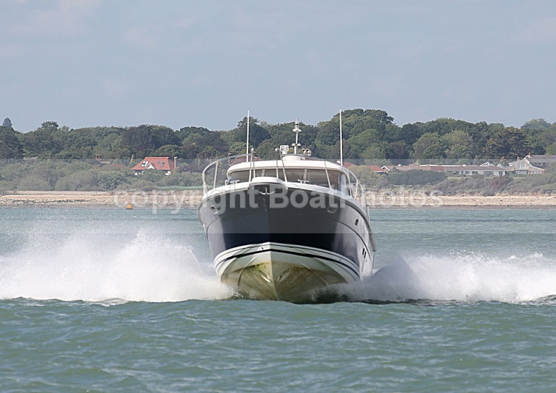 140525 NIMBUS 43 WT7A2134 - 130826 BLUE ANGEL NIMBUS 340