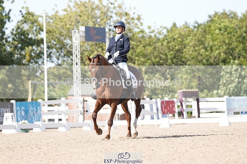 250906-150718-04651 - 108-Susan.JonesWoodlander.Summer.Breeze