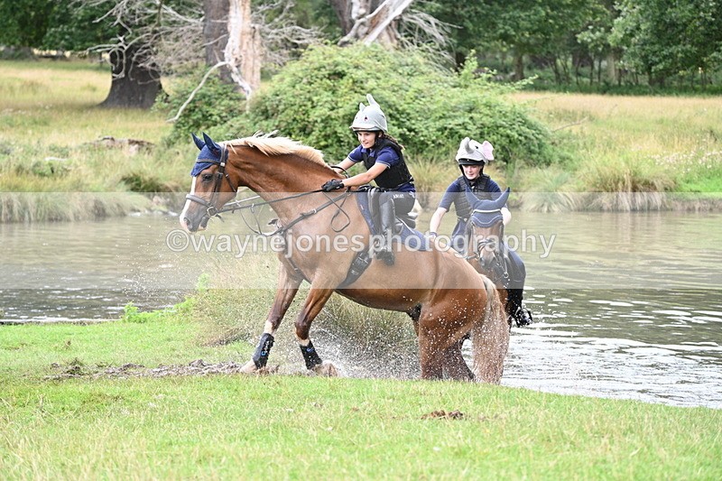 WJ7_2592 - Time at Water 11:37 to 12:13