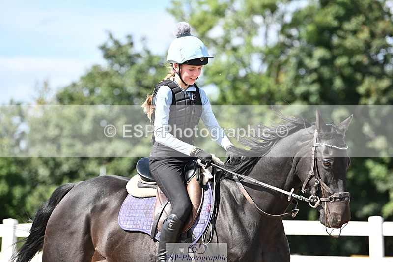 250821B-153014-00561 - Group B - Danielle