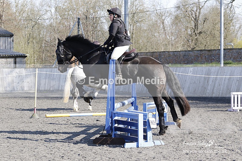 _EST0410 - Bourne Valley Riding Club Winter Showjumping 27/03/22