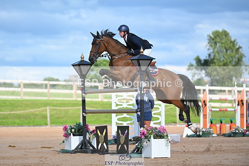 230721A-170329-07961 - Cls 10, 2 Star Big 1.45m Break to End
