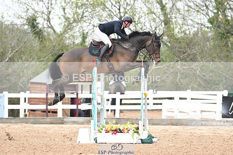 250424-122136-04275 - Cls 21 - 1 Star Gold Tour