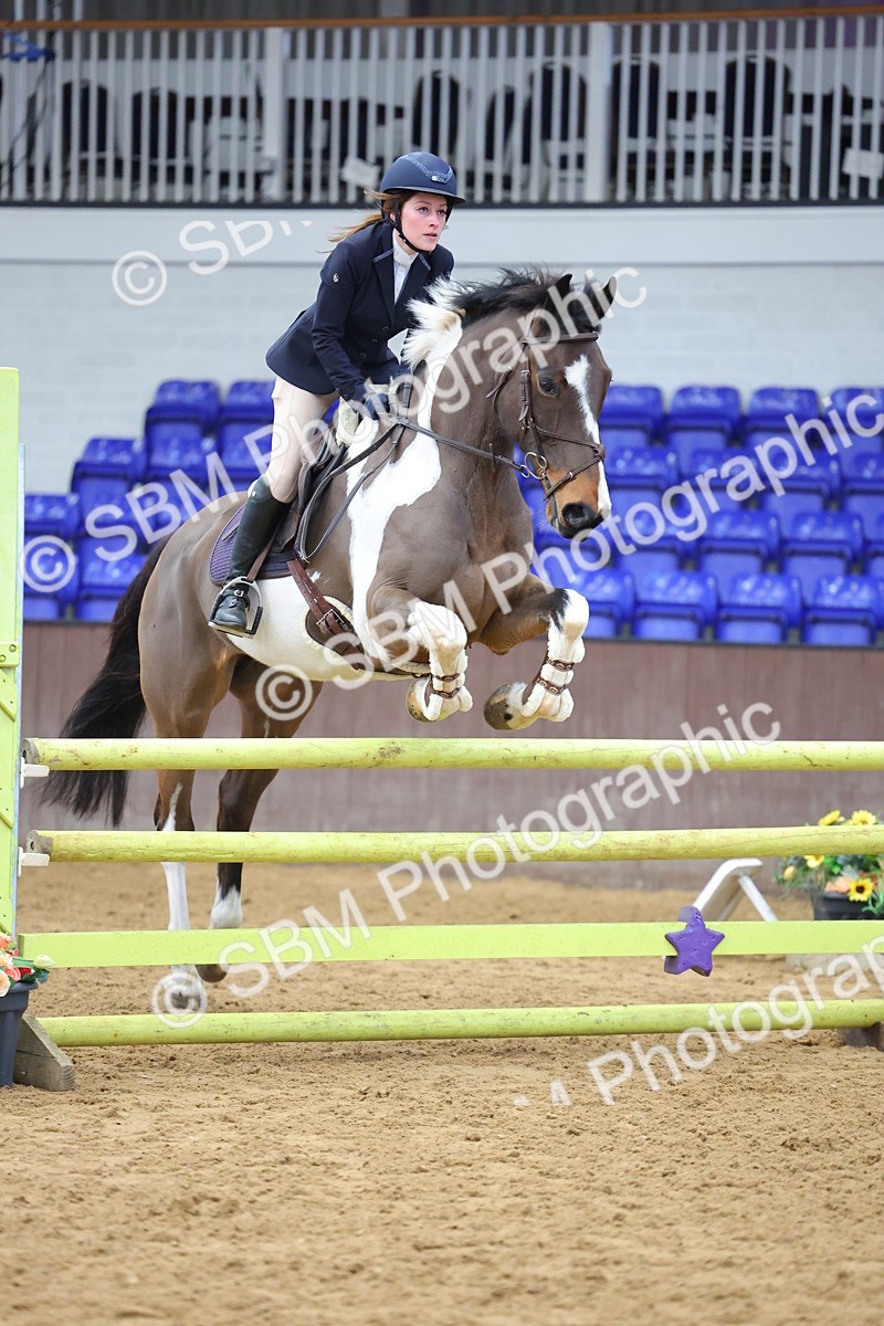 SBM_009719 - Class 20 - Senior British Novice/ 90cm Open - First Round (0.90m)