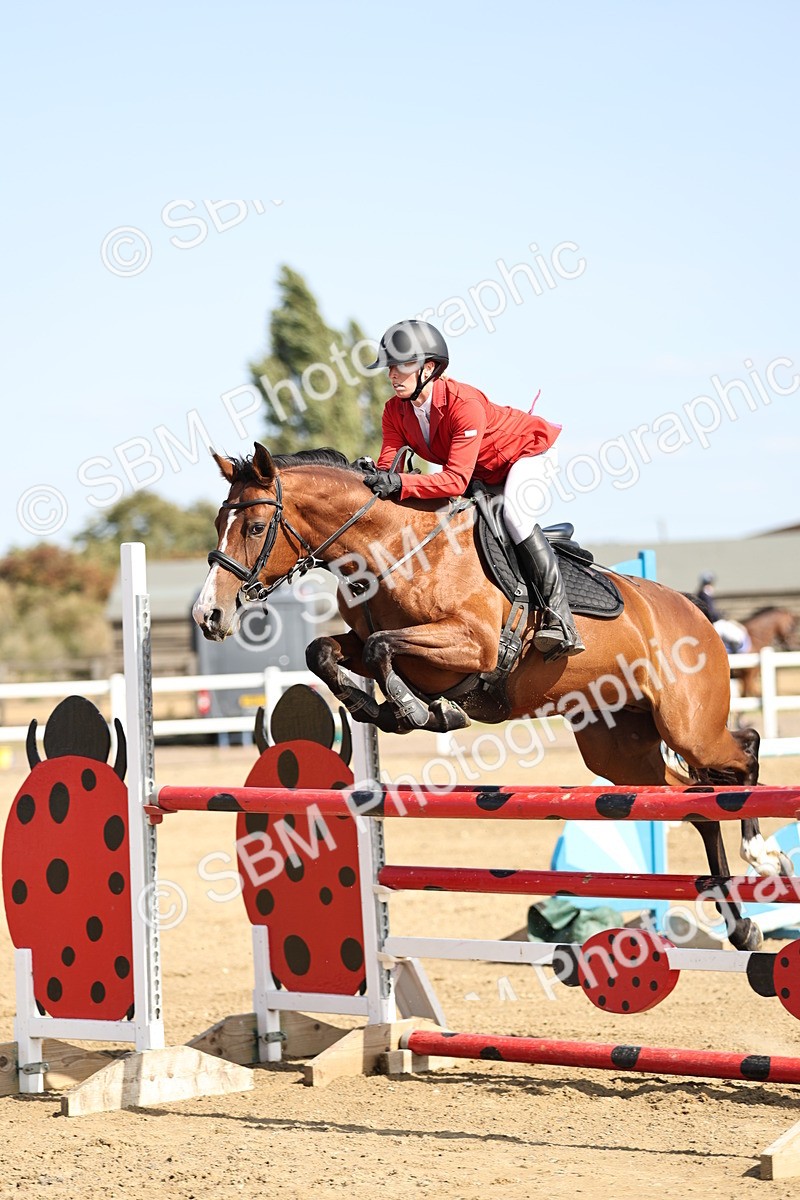 SBM_005262 - Class 6 = Senior Newcomers - 1.10m Open