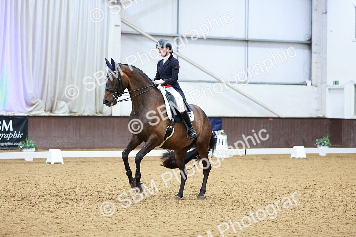 SBM_007973 - Class 9 - FEI INT II - 16.54.17.57