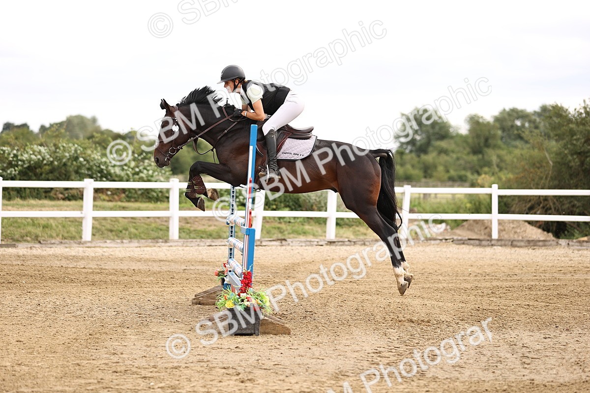 SBM_003015 - Class 21 - Senior Newcomers - 1.10m