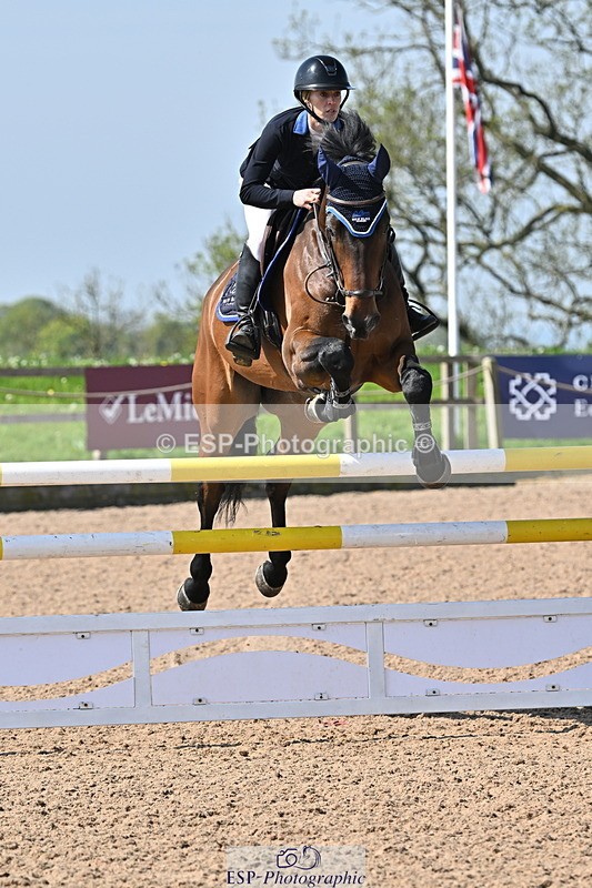 240509A-104535-00975 - Cls 8 Foxhunter