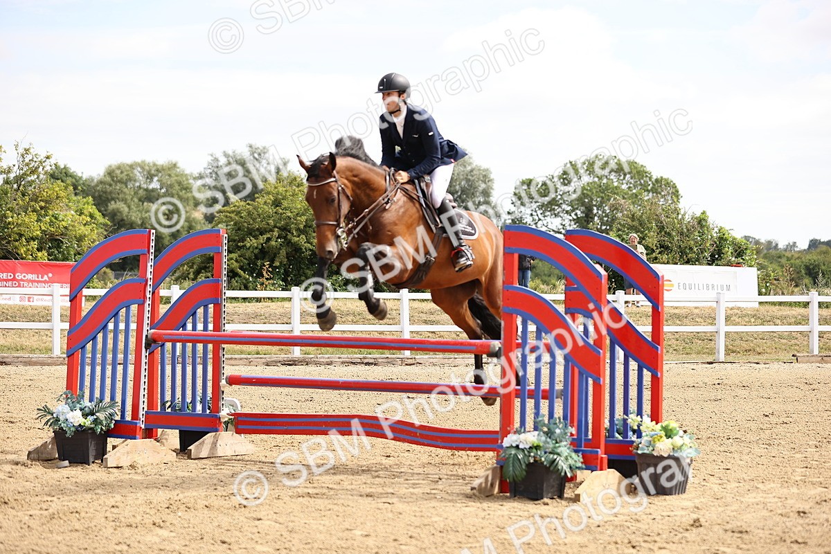 SBM_009601 - Class 8 - Senior Newcomers - 1.10  Open