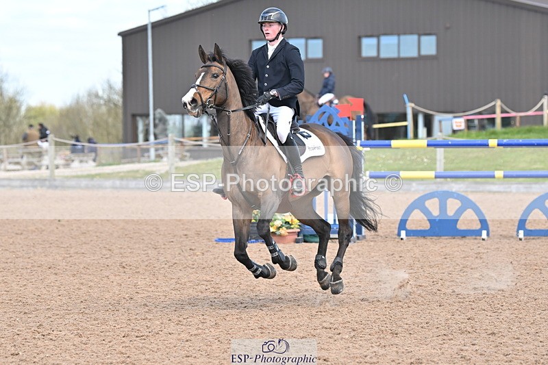 240418A-110710-02458 - Cls 5, 2 Star Medium Tour 1.35m