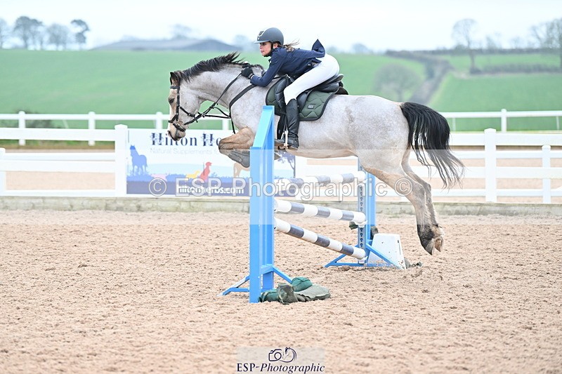 240128A-121104-00794 - Cls 4 Pony Newcomers and 1m Open