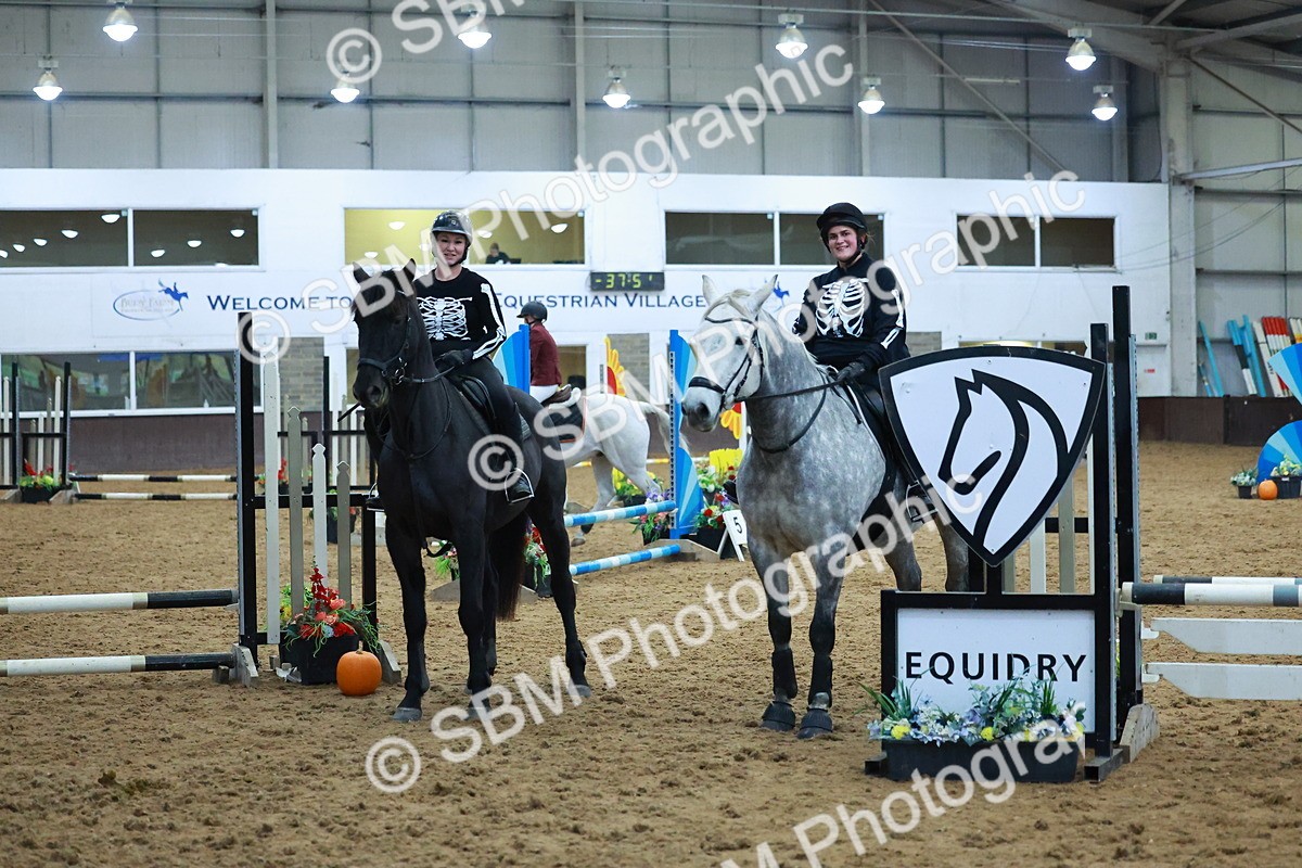 SBM_003317 - Class 4 - Pairs