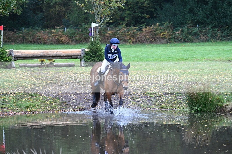 WJ7_3130 - Time 10:47 to 11:11 at the water