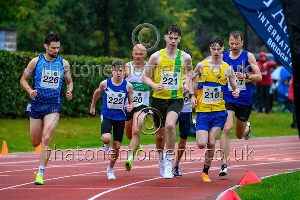 Monument25-920773 - Set Three