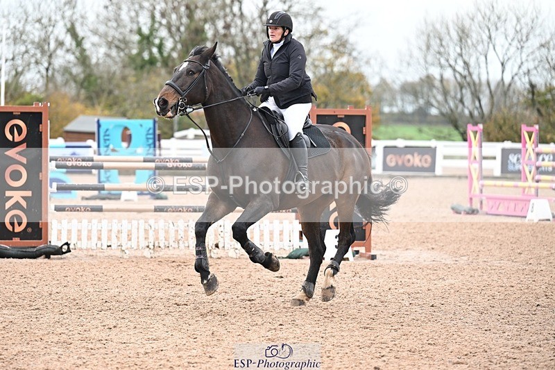 251105-143324-00908 - Cls 06 Fox & 1.20m