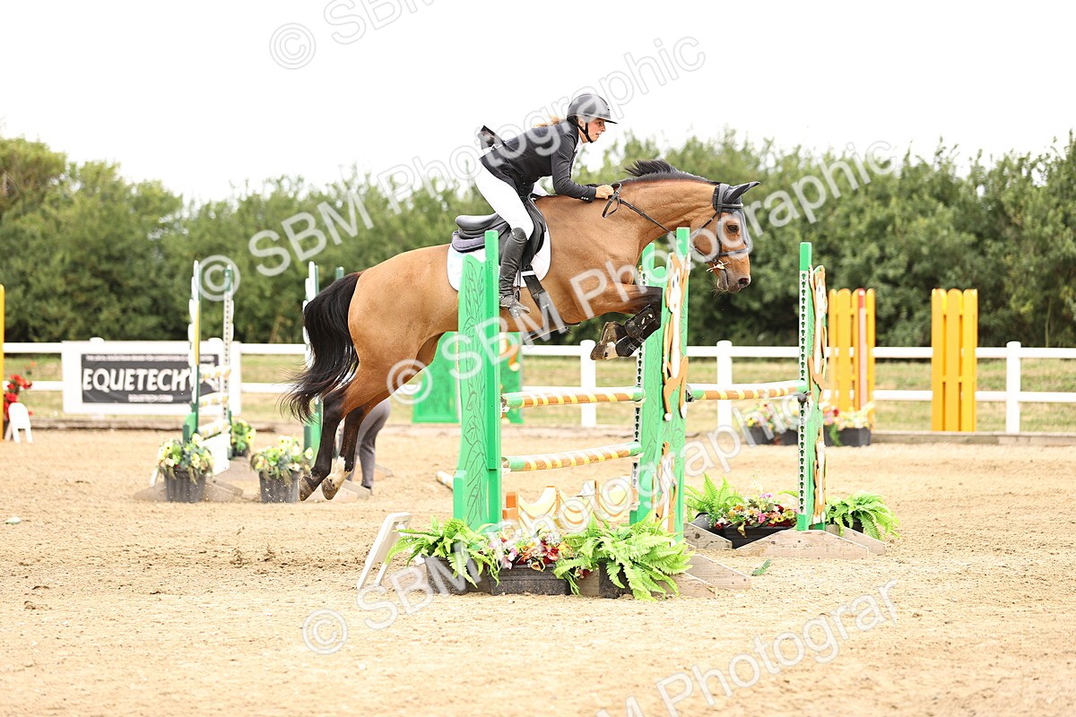 SBM_003186 - Class 21 - Senior Newcomers - 1.10m