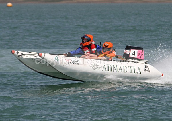 100522 AHMAD TEA ZAP CAT MG_1284 - Racing Powerboats