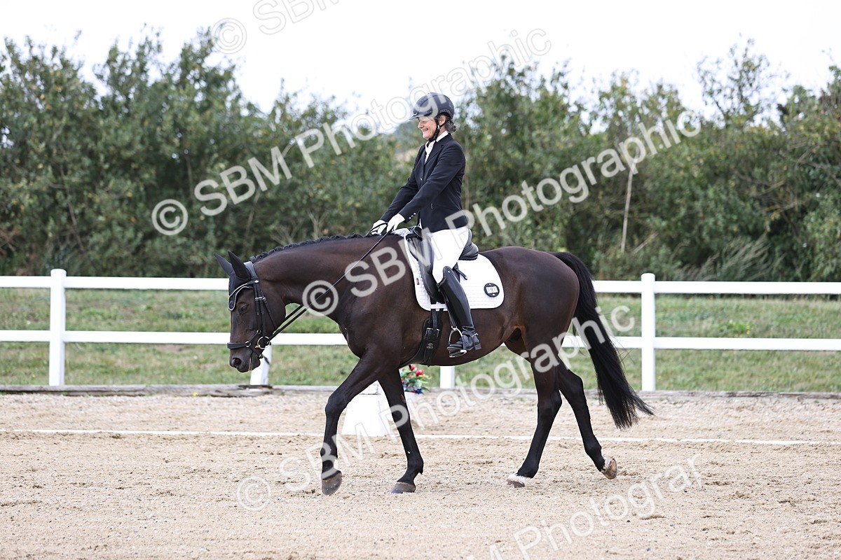 SBM_017949 - Class 14 - Novice 23 - 15.16-16.19