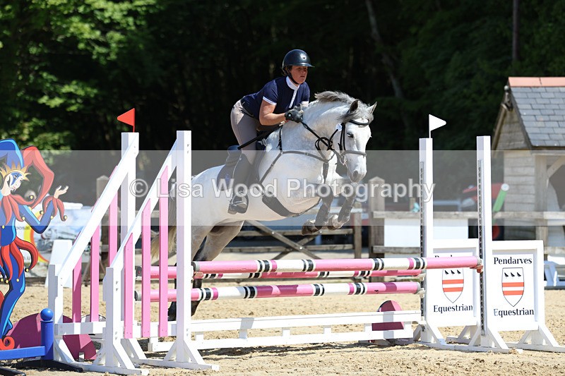 3E7A5907 - Class 4: Senior BN/90cm open