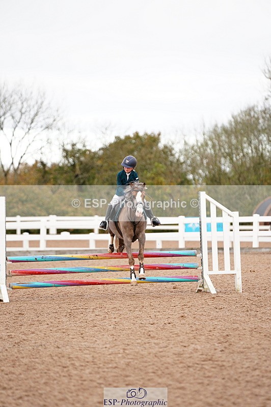 241027A-094046-01847 - SUN Cls 2 Pony Intro 70cm