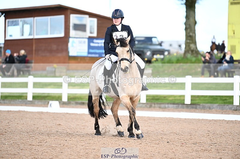 240324A-134416-03727 - Novice 27, 12.30 to 13.50