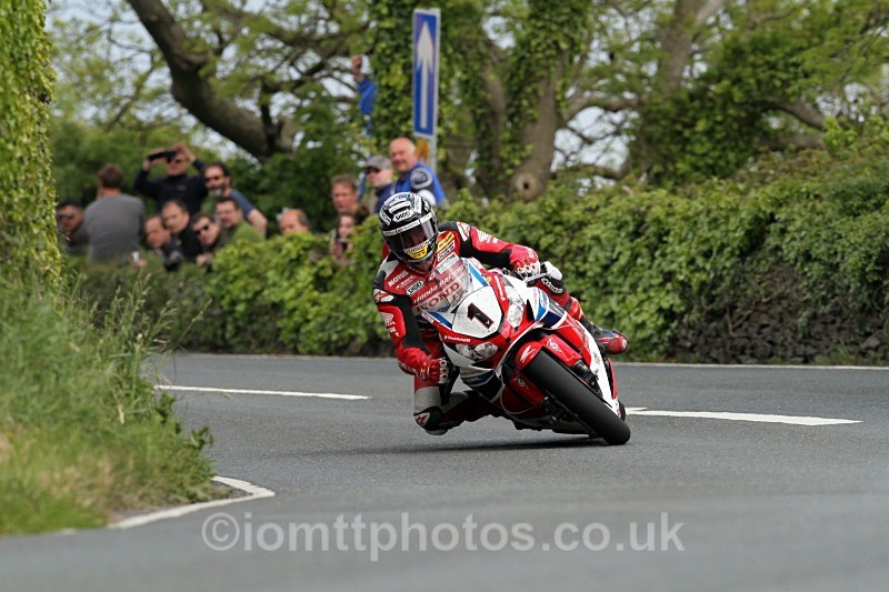 John McGuinness - RST Superbike Race