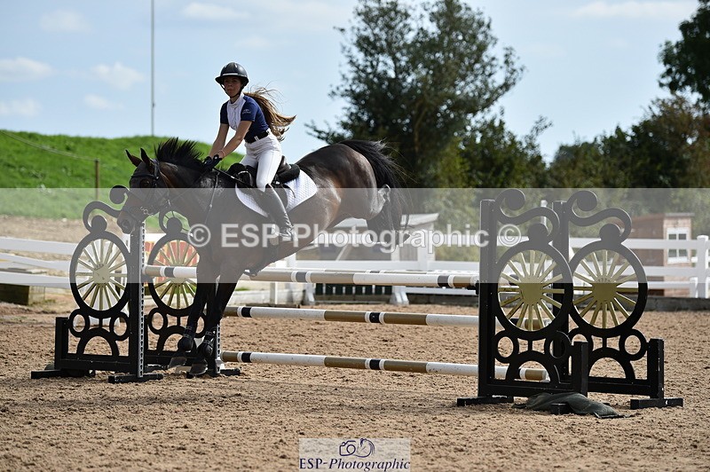 230903A-150202-05313 - Cls 21 Pony Foxhunter & 1.10m Open