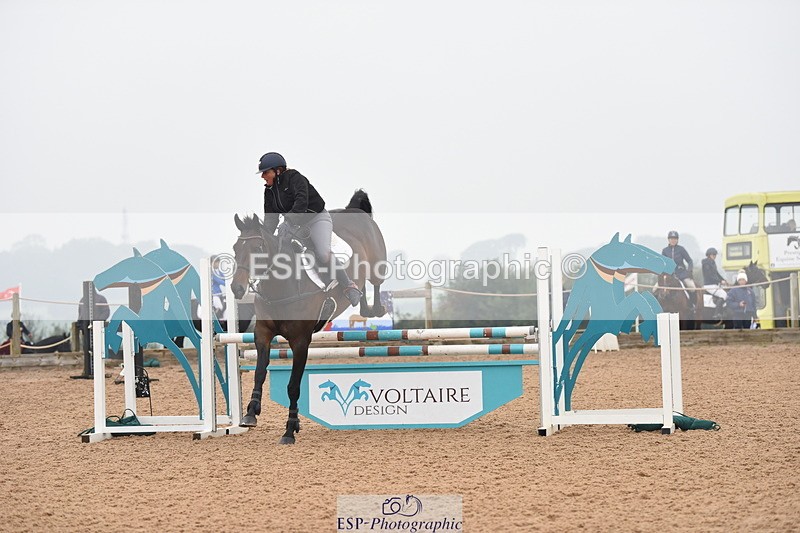 230916A-154722-05416 - Cls 18 Snr 95cm Derby