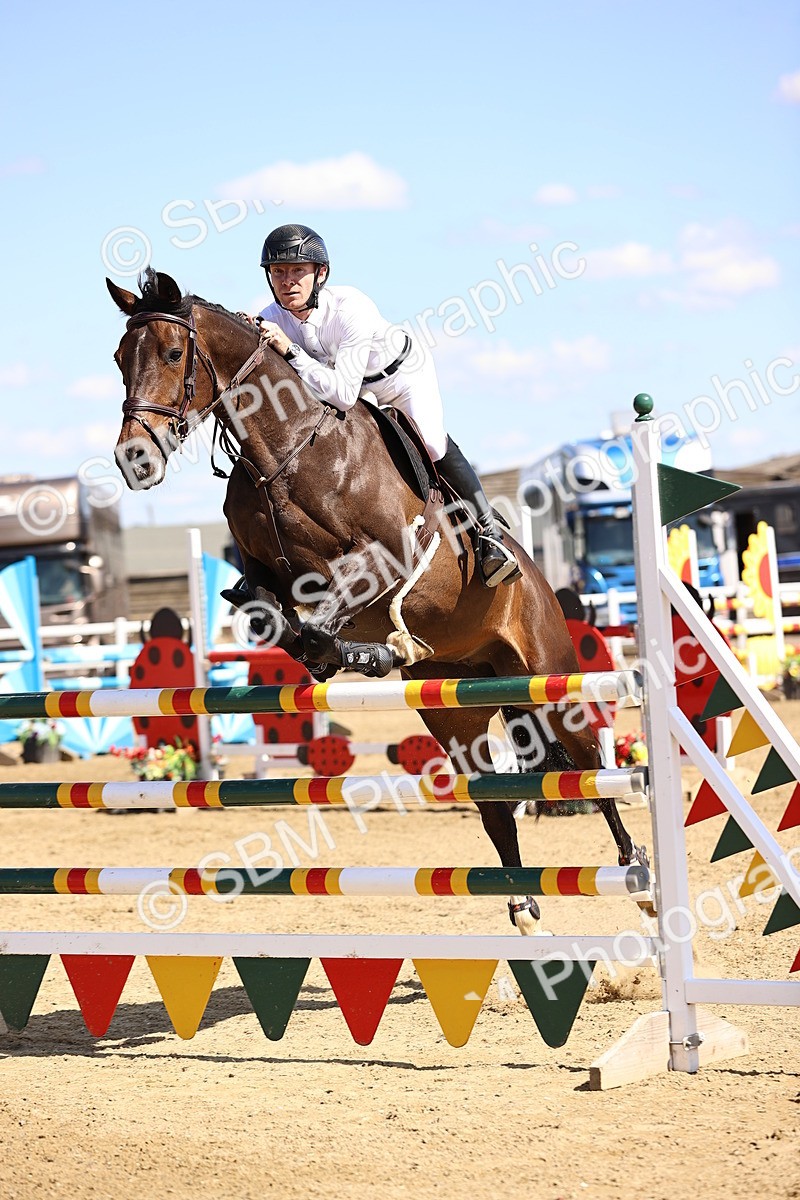 SBM_015360 - Class 16 - Senior foxhunter - 1.20m Open