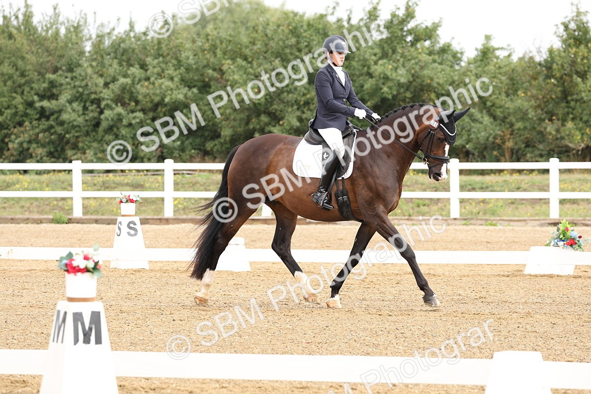 SBM_005492 - Class 6 - Novice 6 - 9.30-10.12