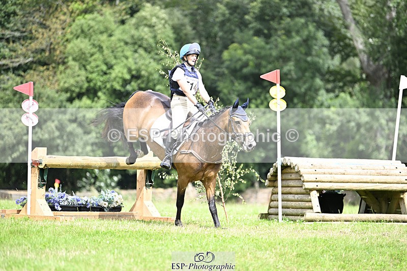 240804-135338-15318 - 514-Annie_Berry-SWANVIEW_DELTA_DAWN