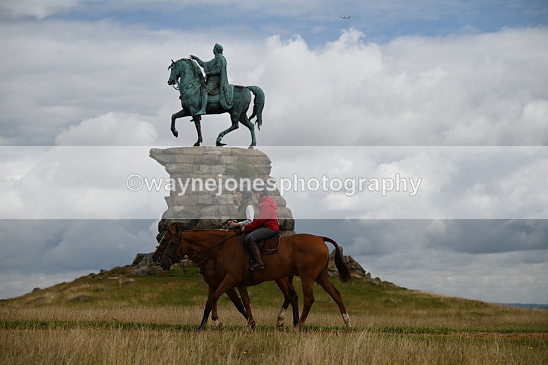 DSC_4061 - Time at Statue 09:50 to 11:09