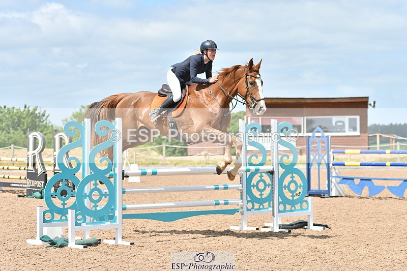 240609A-111837-04502 - Cls 17 Snr 1.05m Open