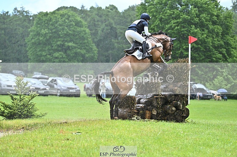 240526-133744-22966 - 520-LONDON_52-Laura_Collett