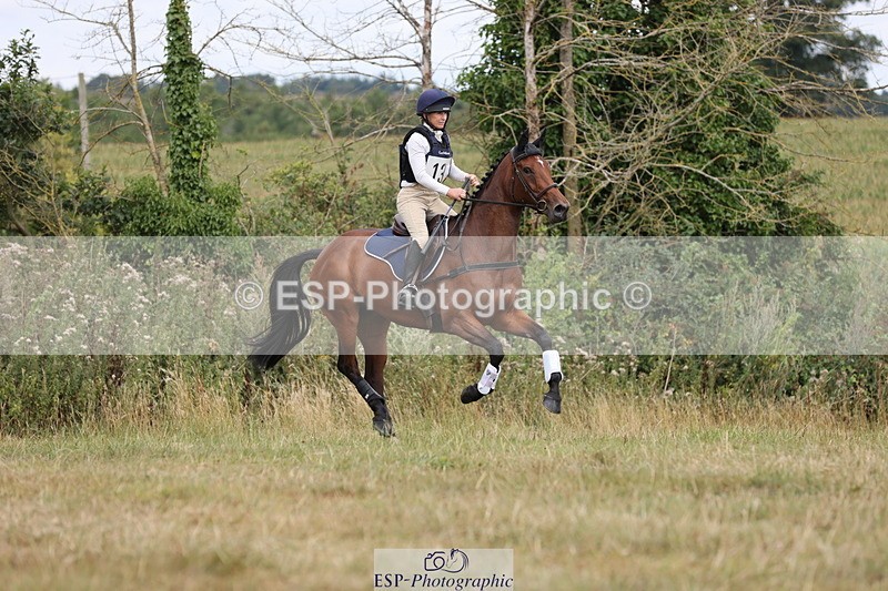 250802A-110938-01672 - A-013-Fiona.Jones-ABBY.VD.BERGHOEVE.Z