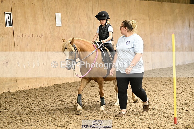 240728B-142428-00527 - Theo and Gemma's Groups Indoor