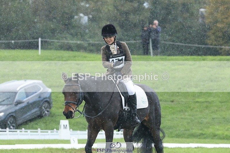 251024A-140645-12543 - F-471-Charlotte.Grant