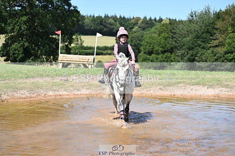 240729B-145922-02921 - Abbie's Group XC