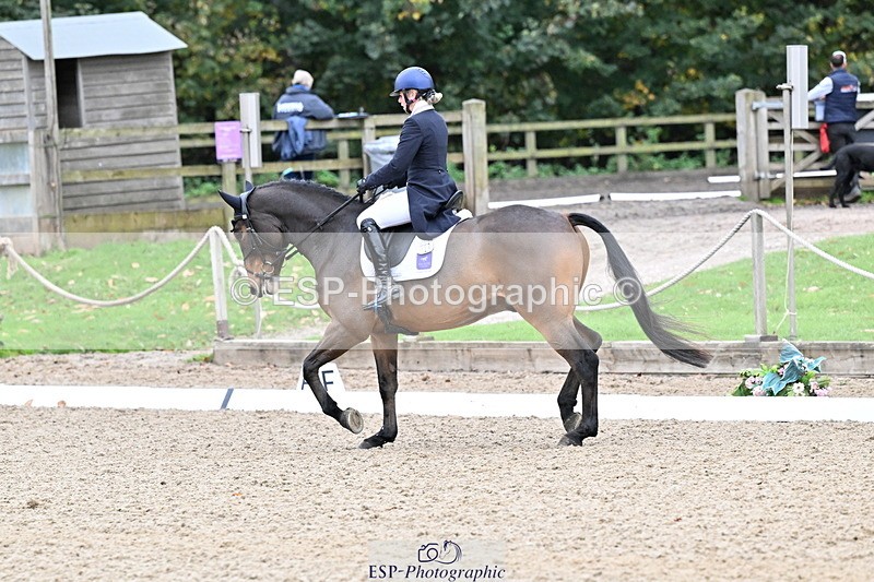 251022A-152550-00544 - B-112-Christina.Wiederkehr