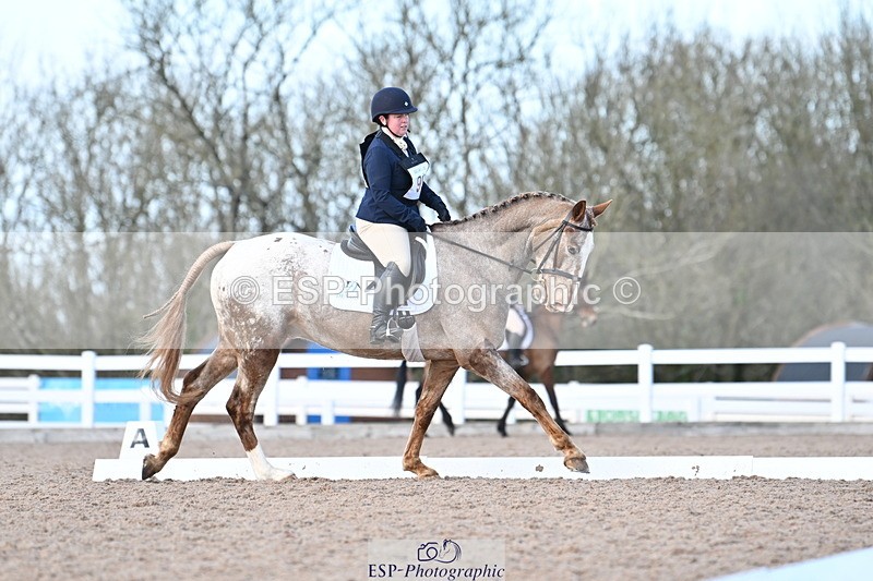 240324A-151707-04467 - Novice 27, 14.30 to 15.25