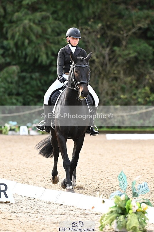 251023A-111854-01692 - B-136-Sophie.Jackson