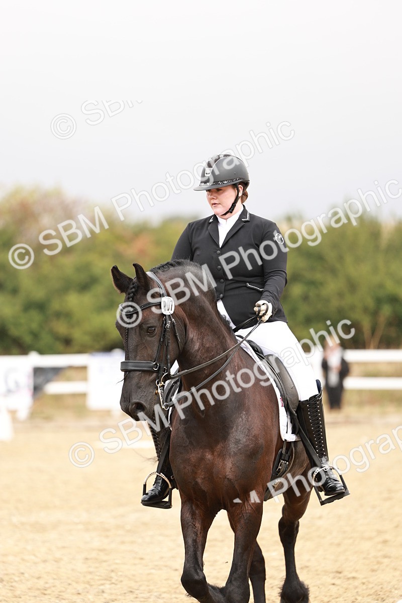SBM_001882 - Class 8-11 - N2 E1 Warm Up - 12.27-12.59